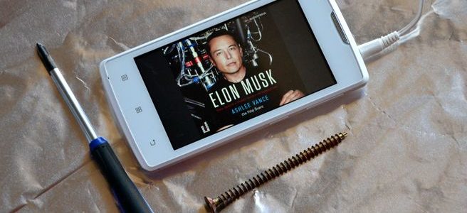Elon Musk recenze